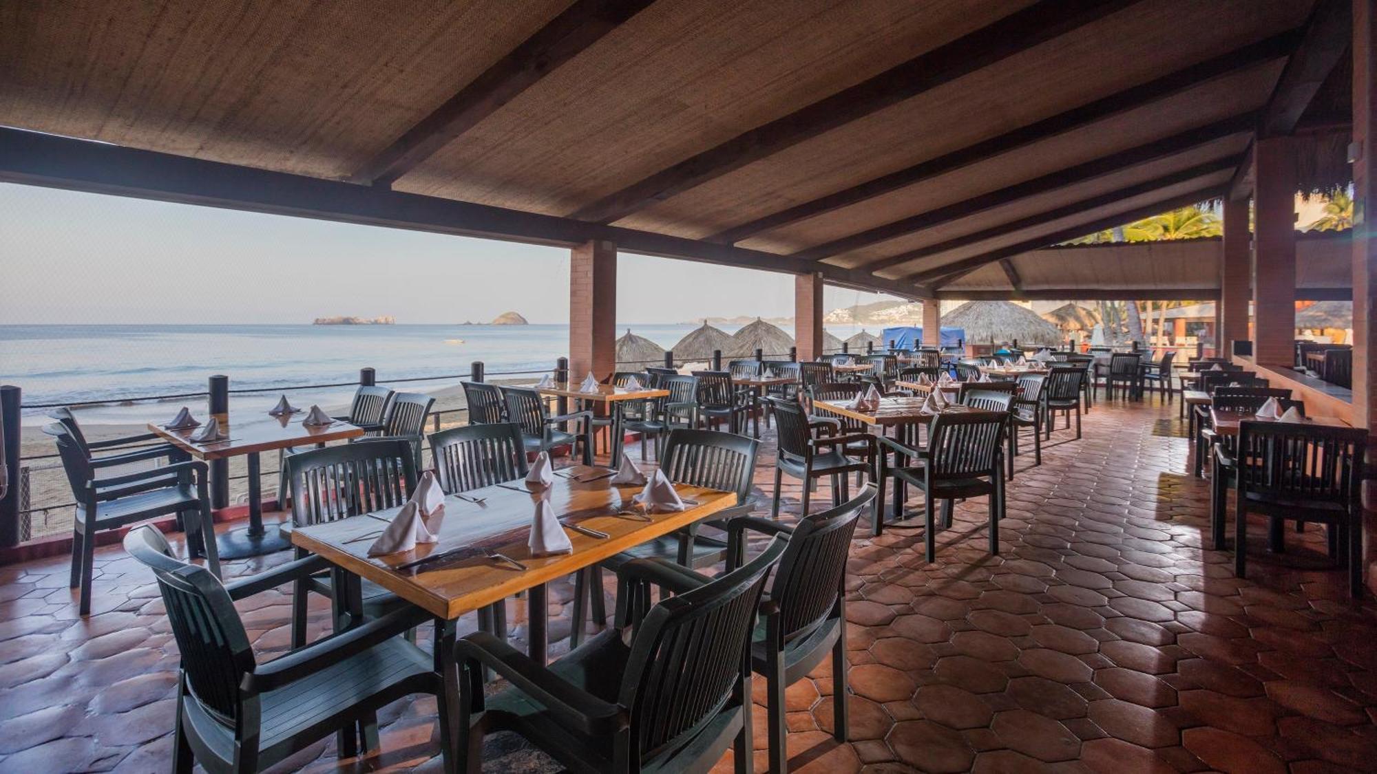 Holiday Inn Resort Ixtapa All-Inclusive By Ihg Bagian luar foto